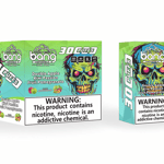 Embalaje y dispositivo para el vaporizador Bang desechable 30K Pro, que presenta un colorido gráfico de calavera, sabor del producto Doble manzana, kiwi, maracuyá y granada, marca de 30 000 inhalaciones y una gran etiqueta de advertencia de nicotina.