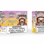 Dispositivo de embalaje y vapeo para Bang Desechable 30K Pro en sabor Mango Peach Banana Ice, que presenta un gráfico de calavera en llamas, texto grande que resalta 30 inhalaciones, imágenes de sabor y una etiqueta de advertencia de nicotina.