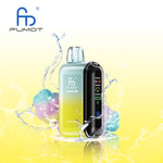 Buntes elektronisches Dampfgerät mit Digitalanzeige, umgeben von spritzendem Wasser und Zuckerwattekugeln auf gelbem Hintergrund, darüber das FUMOT-Logo.