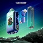 Niebieski smartfon z odłączaną przezroczystą obudową i pływającymi niebieskimi bezprzewodowymi słuchawkami dousznymi, z logo AirMEZ na ekranie i nagłówkiem 'MR BLUE' na tle niebiesko-zielonego gradientowego nieba i skalistego terenu.