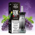 En svart Crown Bar-låda märkt 60K E Hose X med druvmintsmak, visad bredvid en metallisk vapinganordning, omgiven av vindruvor och myntablad mot en lila gradientbakgrund.