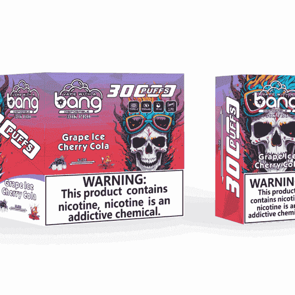Emballage et dispositif de vape jetable pour Bang 30K PRO au goût Grape Ice Cherry Cola, avec un crâne coloré avec des flammes, la marque du produit et une étiquette d'avertissement de dépendance à la nicotine.