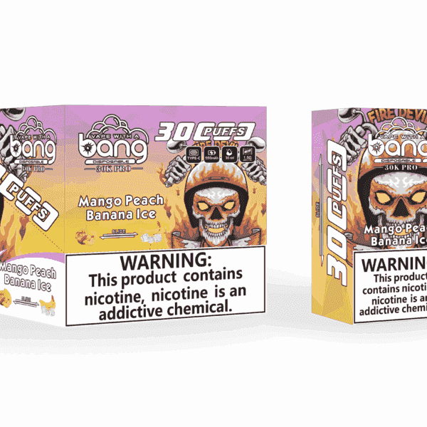 Emballage et dispositif de vape pour Bang Jetable 30K Pro en saveur Mangue Pêche Banane Glace, avec un graphique de crâne enflammé, un grand texte mettant en évidence 30 bouffées, des images de saveur et une étiquette d'avertissement de nicotine.