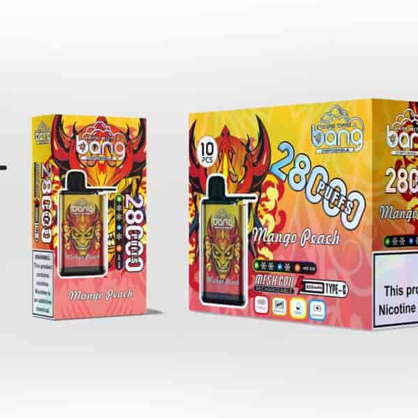 Bang engångsvapeförpackning och enhet för Mango Peach-smak, med en djärv, eldig demonillustration, produktdetaljer som 28 000 puffar och en nikotinvarningsetikett.