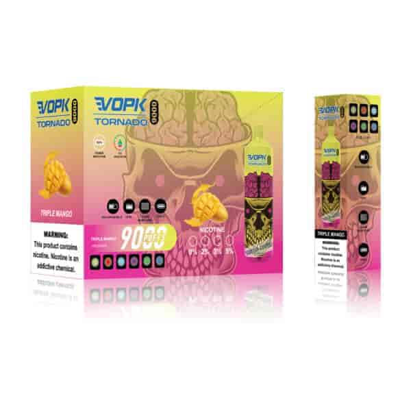 Verpackungsdesign für ein E-Zigarettenprodukt namens VOPK Tornado mit einem farbenfrohen Hintergrund mit einer Totenkopf- und Gehirngrafik und der Aufschrift "Triple Mango" mit Nikotinoptionen (0%, 2%, 3%, 5%). Enthält eine Warnung vor Nikotinsucht und erwähnt, dass es wiederaufladbar ist und eine Anzeige für Züge enthält.