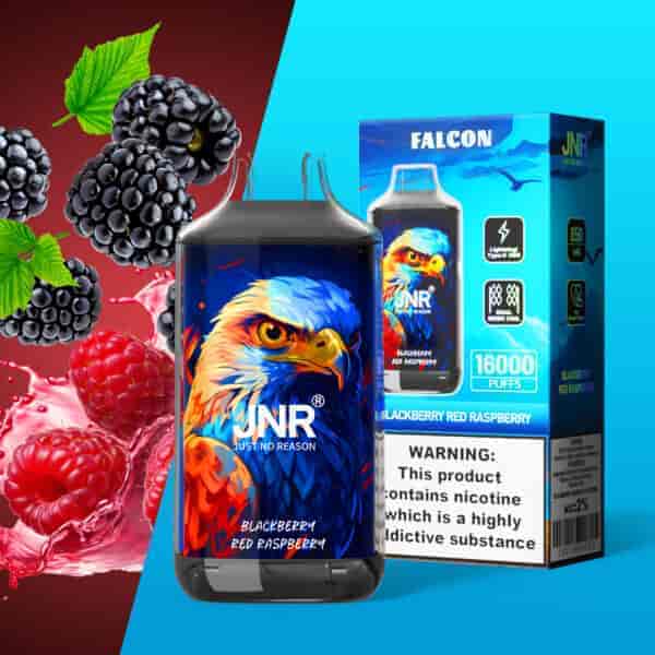 Un vibrante dispositivo di vaporizzazione e una confezione con un'audace illustrazione di un'aquila, etichettata "Blackberry Red Raspberry", con immagini di frutta e testo che indica 16.000 boccate e contenuto di nicotina.