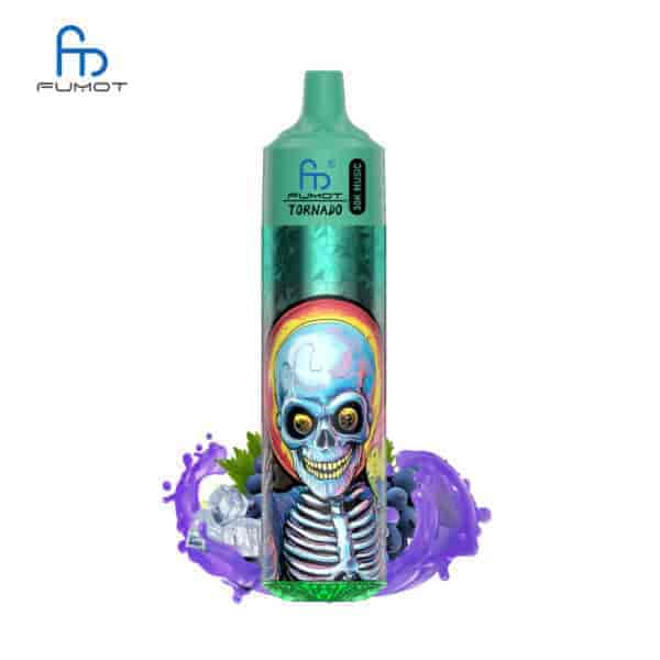 Ein farbenfrohes Verdampfergerät mit dem Markennamen "FUMOT" und dem Modell "TORNADO", mit der Grafik eines Skeletts mit regenbogenfarbenem Totenkopf, umgeben von Eiswürfeln und Weintrauben.