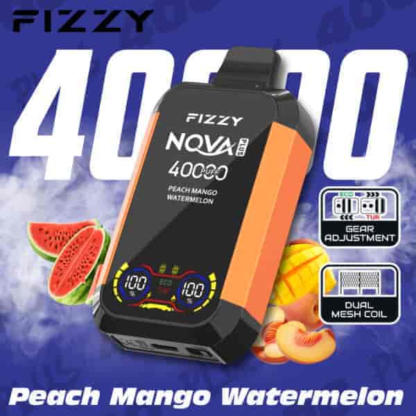 Appareil de vape FIZZY NQVA Plus en orange et noir étiqueté ' Peach Mango Watermelon ', avec des images de pastèque, de mangue et de pêche, mettant en évidence 400 bouffées, un réglage de vitesse et des fonctionnalités de bobine à double maille.