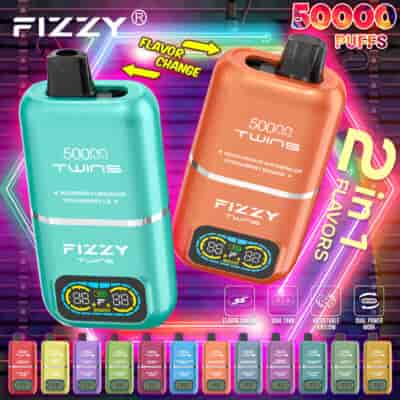 Deux appareils de vapotage jetables FIZZY Twins colorés sont exposés bien en évidence, mettant en évidence des fonctionnalités telles que 50 000 bouffées, la fonction de changement de saveur, le système à double réservoir et les saveurs 2 en 1, avec une gamme de différentes saveurs affichées en bas.