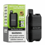 Embalagem e dispositivo de vaporizador Crystal Mary Space Rocket 20K, com texto de cerca de 20.000 baforadas e um rótulo de advertência de nicotina; a embalagem indica sabor de kiwi, paixão e goiaba, enquanto o dispositivo mostrado é rotulado como sabor de mirtilo, framboesa, limão.