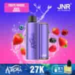 Un dispositivo di vaporizzazione viola circondato da spruzzi d'acqua e vari frutti di bosco tra cui mirtilli, fragole, lamponi, more e ciliegie, su uno sfondo sfumato di rosa e blu, con il marchio del prodotto 'Aurora' e 'JNR'.