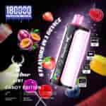 Bolígrafo vaporizador Stagbar 6 en 1 edición caramelo en rosa y negro sobre un fondo de temática espacial, rodeado de coloridas frutas y caramelos.